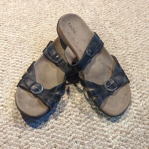Taos Reward Sandals Slides Womens 9 Black Buckle Strappy Leather